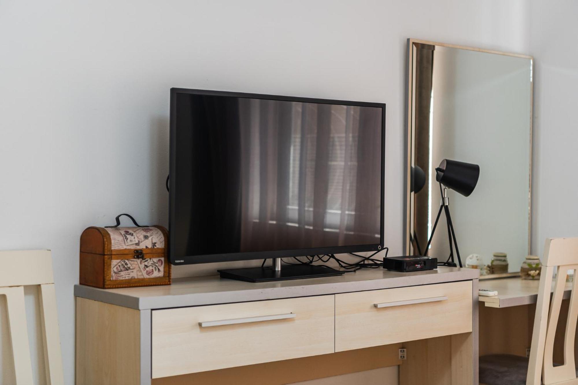 Noir Apartment By Kondo Stays ティラナ エクステリア 写真