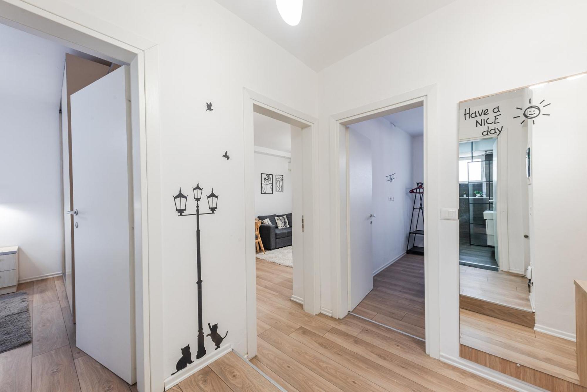 Noir Apartment By Kondo Stays ティラナ エクステリア 写真